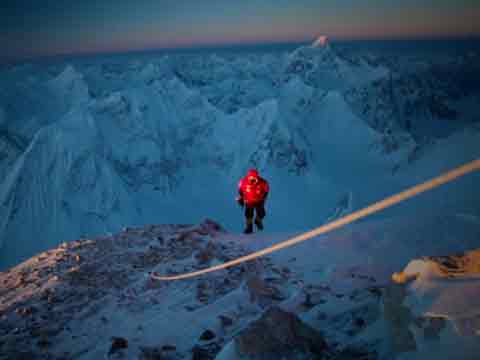 
Simone Moro Reaches First Sun At 7600m On Gasherbrum II On February 2, 2011 - Gasherbrum II Cory Richards Video

